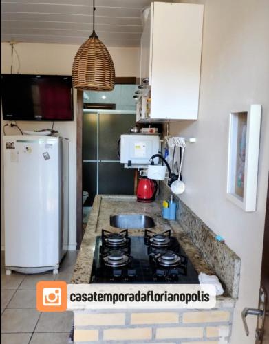 مطبخ, Casa na Praia do Santinho in Santinho Beach