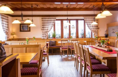 Hotel-Gasthof Zur Post - image 11