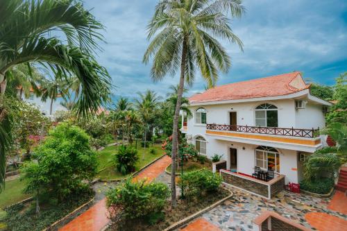 room detail thumbnail 1