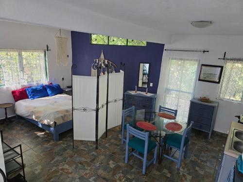 La Maisonnette, linda casita en el bosque in San Pedro