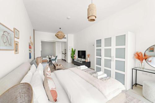 Silkhaus Vacation Homes Offshore Studio in Palm Views East Tower - image 2