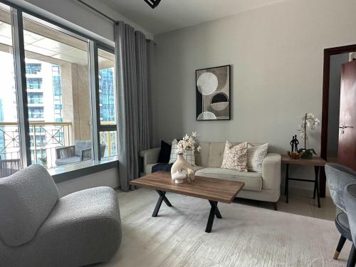 Silkhaus Vacation Homes 1BR Downtown Heart in Emaar Tower - image 5