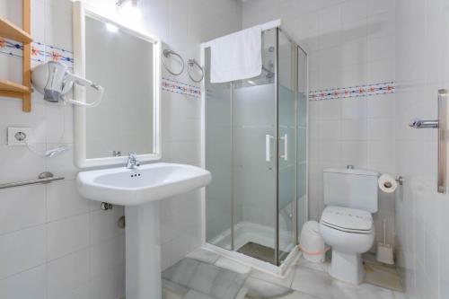 Mayflowers Hostel - image 12