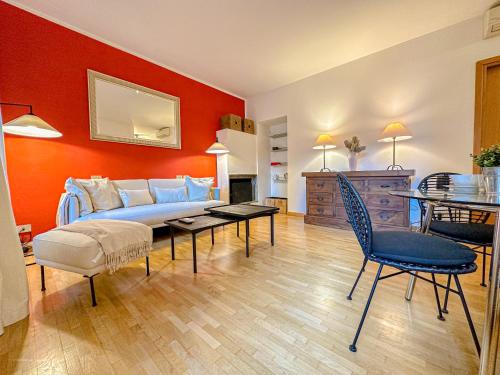 RED81 Suite - 10 min dal Duomo - 2 camere, Milan