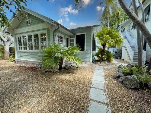 Tropical Cottage Tropical Village - Key West, FL