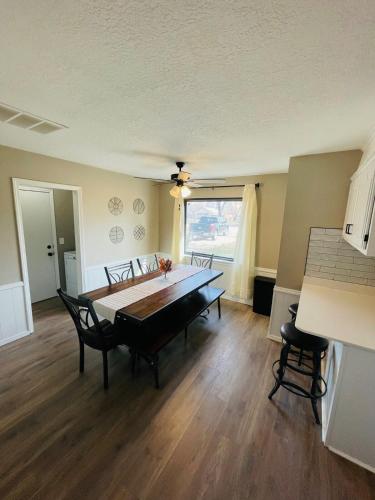 Full HOME with 2 KING BEDS and a POOL