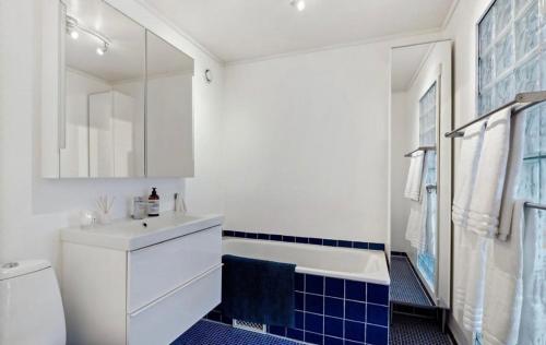 Single-family home with sea views - close to the city center