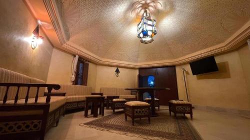 Létesítmények, Menzel Yahia in Houmt Souk