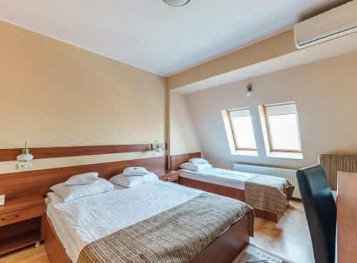 Comfort Triple Room