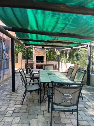 Létesítmények, Bluehive Guesthouse in Port Edward