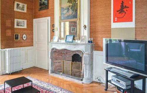 Villa with 10 bedrooms in Villeneuve sur Lot with wonderful city view private pool and furnished garden - main image