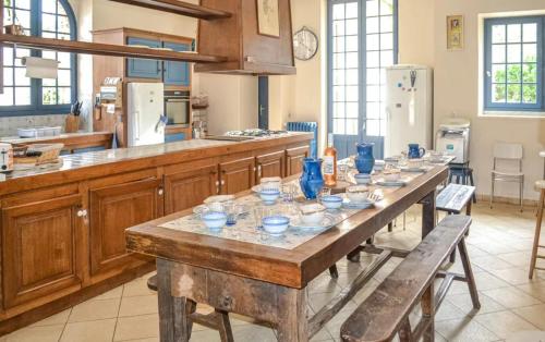 Villa with 10 bedrooms in Villeneuve sur Lot with wonderful city view private pool and furnished garden - image 9