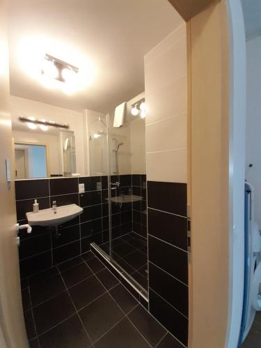 Corvin Residence Apartments - image 6