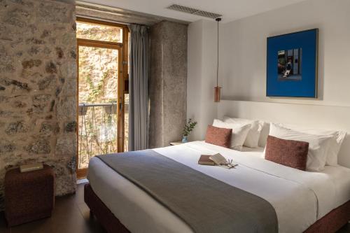 Asomaton by Oniro, Athens