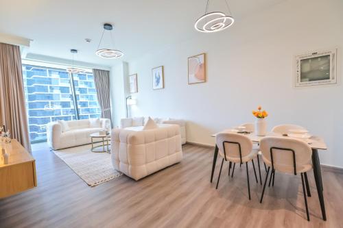 Burj Vista 2BR Luxurious Apartment with Direct Access to Dubai Mall, Dubai (photo 4)
