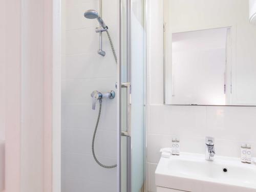 Charming studio - 9eme arrd 2P - Grands Boulevards - main image