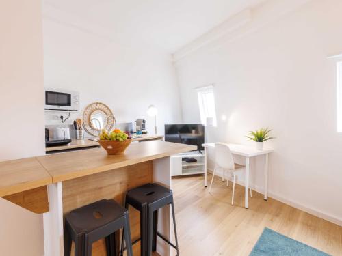 Charming studio - 9eme arrd 2P - Grands Boulevards - image 4