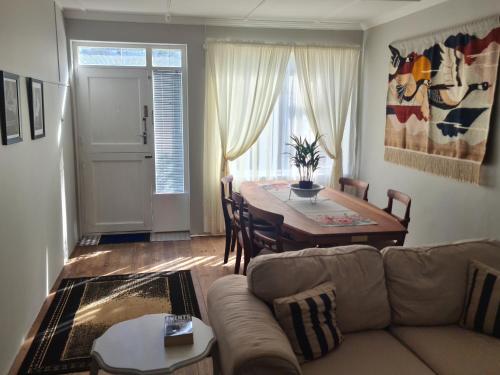 . Basson Town Cottage