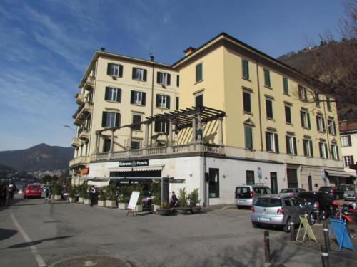 Al Porticciolo di Sant'Agostino 3