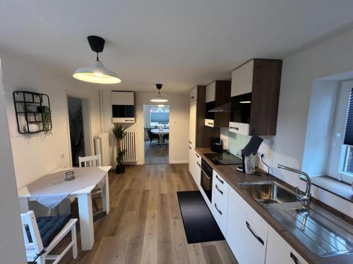 Konyha, ElasFerienhaus in Marne