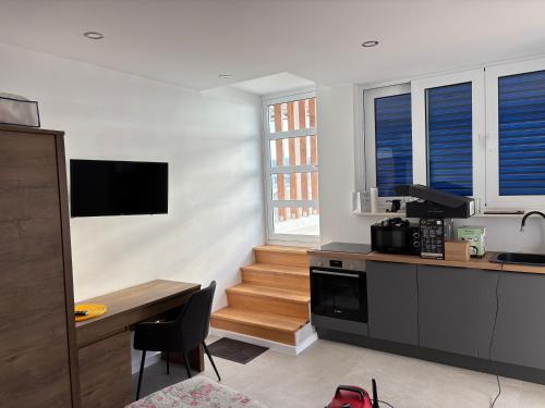 Fig Tree Apartment in โคมาร์นา