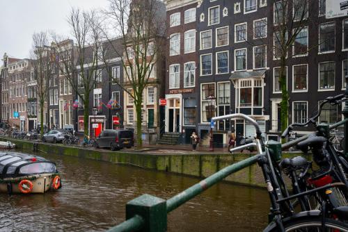 Hotel Crown - image 3