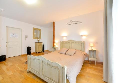 Hôtellerie Nouvelle de Villemartin Room Type - Triple Room