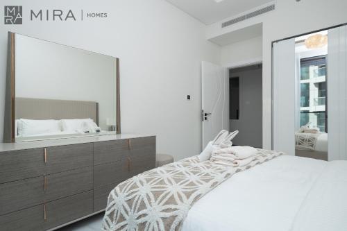 Mira Holiday Homes - Newly 2 bedroom with balcony in Business Bay, Dubai (Foto 5)