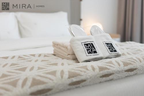 Mira Holiday Homes - Newly 2 bedroom with balcony in Business Bay, Dubai (Foto 7)