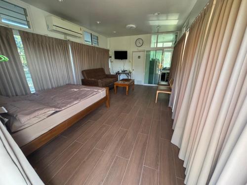 สวนภาวัฒน์ - Pawat Waterfront & Resort, Phra Nakhon Si Ayutthaya (zdjęcie 8)