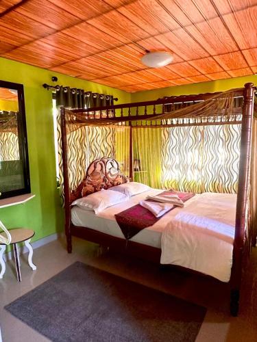 1 queen bed