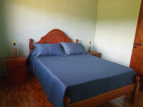 2 bedrooms, 5 beds
