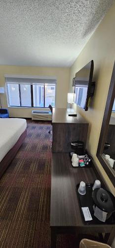 Quality Inn & Suites - image 6