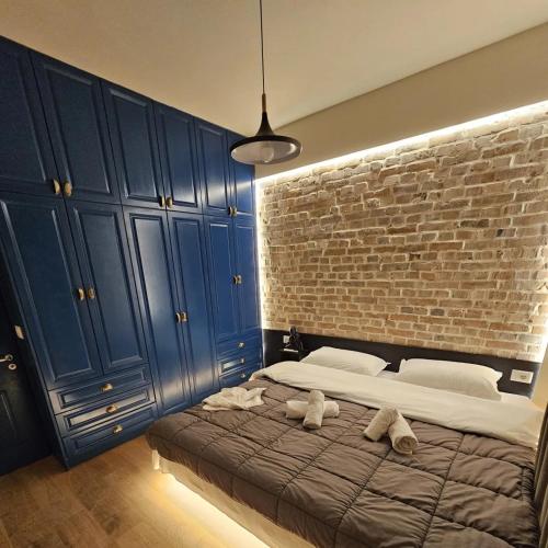 Central Apartment Myslym Shyri Street with balcony, Tirana (photo 6)