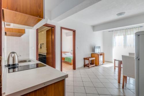 Ruža&Nikolina "1" apartmani - Baška Voda 2