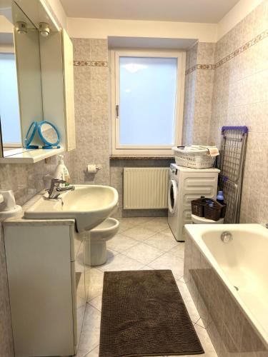 Shower, Appartamento Paola in Caldes