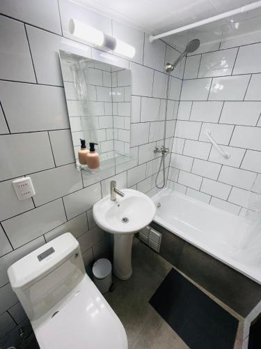 卫浴间, Casa Azul Hostel in 瓦拉斯港