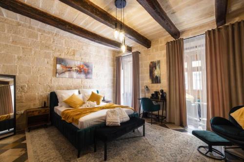 Knights 1500s Palazzino in Valletta - Seaview Rooftop Jacuzzi lounge, La Valletta (foto 7)