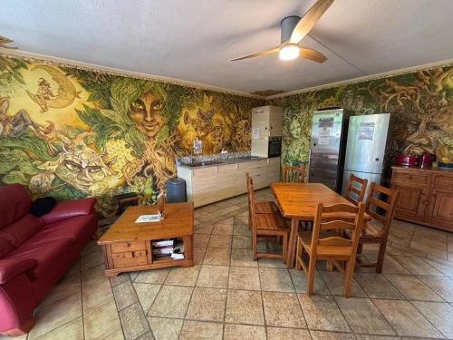 jaettu olohuone/TV alue, Hostel Los Duendes del Sur in Tenerife