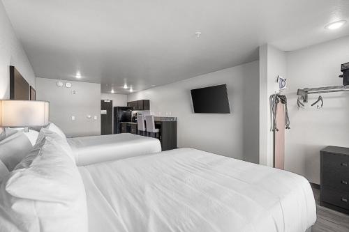 Riverstone Suites by Cobblestone Hotels - Chippewa Falls in Chippewa Falls, USA