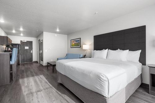 Riverstone Suites - Chippewa Falls - image 7
