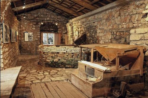 Terra Petra Villa at Psari Trikolonon Gortynia in 埃利尼哥阿卡迪亞斯