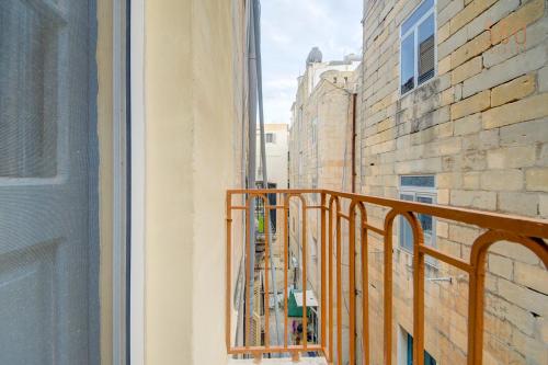 Cozy 3rd-Floor Valletta Apartment by the Seafront by 360 Estates, La Valletta (foto 10)