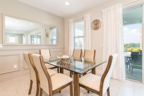 Charming Home by Rentyl Near Disney with Private Pool, Game Room & Resort Amenities - 7489M in Orlando, USA