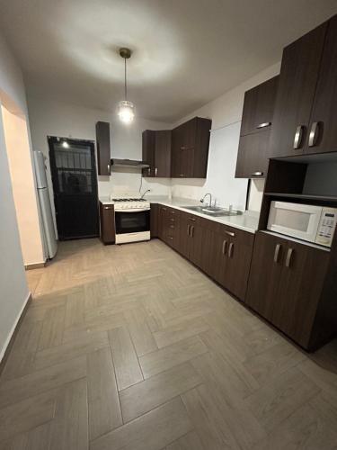 ห้องครัว, Casa 4 Personas, céntrica, patio amplio (Casa 4 Personas, centrica, patio amplio) in โกเมซ ปาลาซิโอ