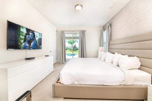 Exquisite Home with Media Room & Games near Disney - 7600M - image 14