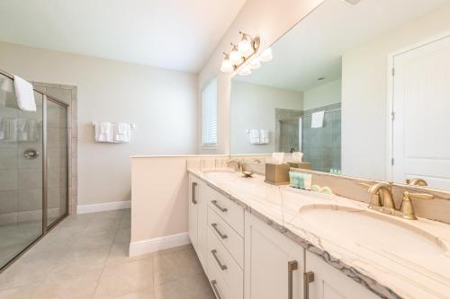 Vibrant Home with Pool Table & Amenities near Disney by Rentyl - 7707G - main image