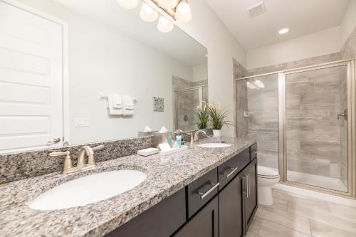 Amazing Home with Game room and Private Pool Near Disney by Rentyl - 7649W - image 9