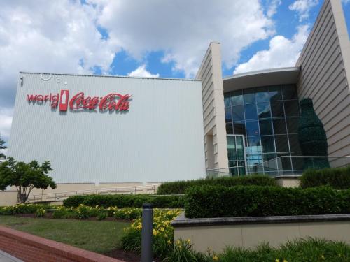 Walkable! Mins from stadium, GWCC, aquarium in English Avenue