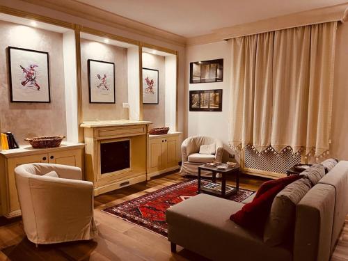 Luxury flat Sant'Anna place, Неаполь